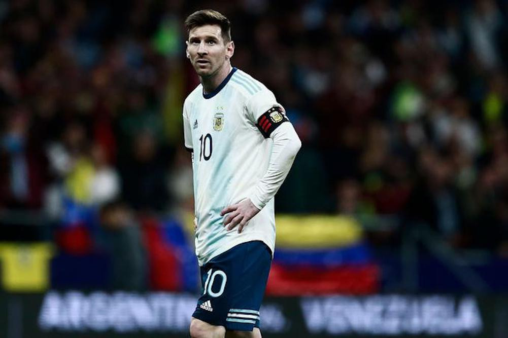 Una foto de Leo Messi durante el Argentina - Venezuela / Twitter