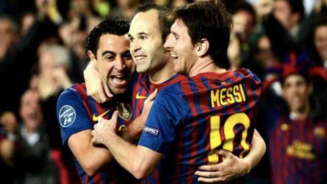 Leo Messi, Andrés Iniesta y Xavi Hernández en un partido del Barça / Twitter