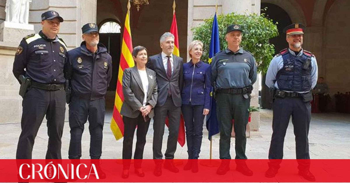 Entre 300 y 500 mossos piden información para incorporarse a la Policía Nacional