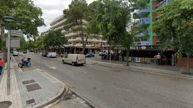 La avenida donde se ha producido el apuñalamiento a dos turistas en Salou (Barcelona) / GOOGLE STREET VIEW