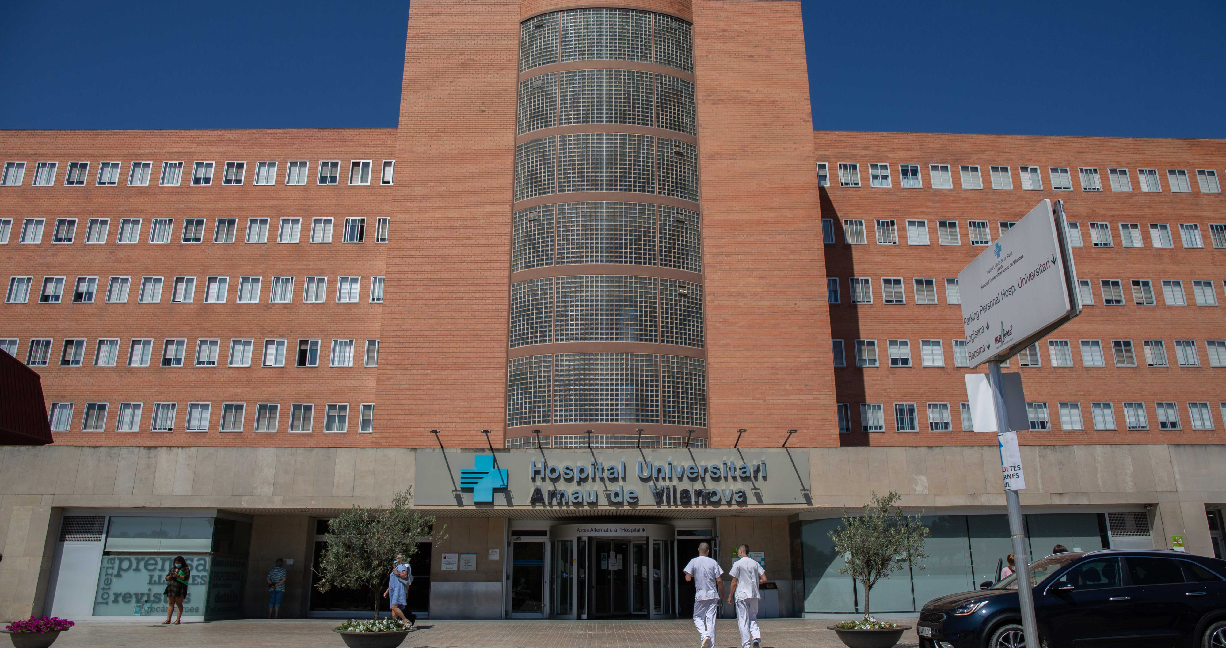 Fachada del Hospital Universitario Arnau de Vilanova de Lleida / EUROPA PRESS