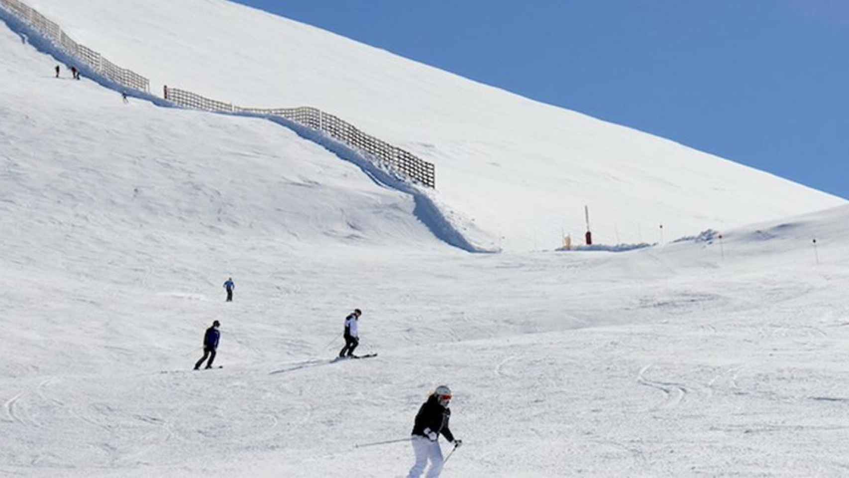 Las escuelas de esquí reclaman el apoyo del Govern / EP