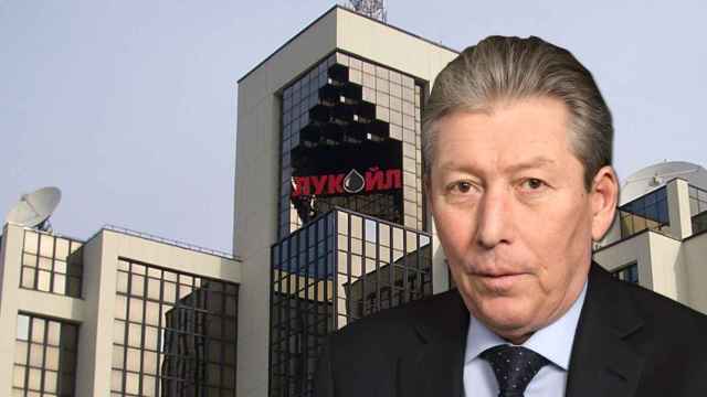 Ravil Maganov, el presidente de Lukoil que ha muerto al caer por una ventana del Hospital Clínico Central de Moscú / FOTOMONTAJE DE CG