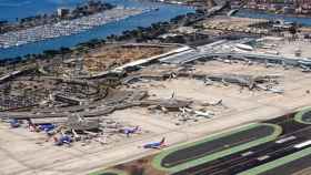 Imagen aérea de del aeropuerto de California / ACS