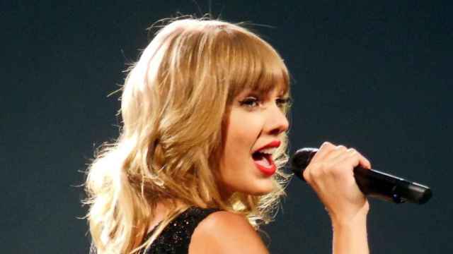 Taylor Swift cantando / jazills EN CREATIVE COMMONS