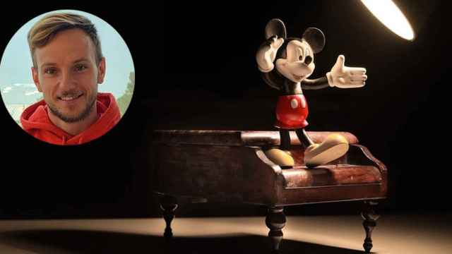 Ivan Rakitic y un muñeco de Mickey Mouse / FOTOMONTAJE DE CULEMANÍA