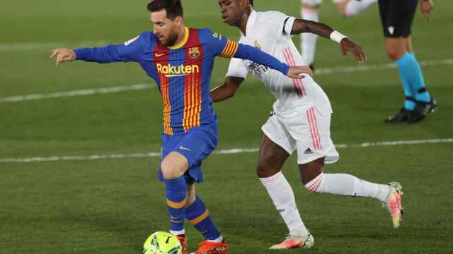 Messi con Vinicius / EFE