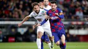 Leo Messi, en una acción ante el Granada | EFE