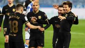 Messi celebra con Riqui Puig y Jordi Alba el sexto gol ante la Real Sociedad / FCB