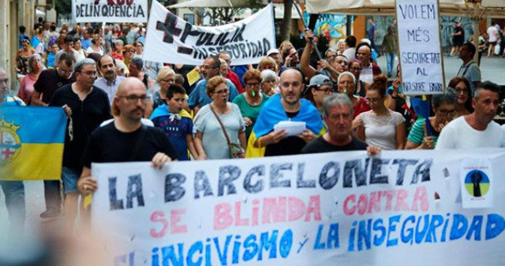 Vecinos protestan contra la inseguridad en Barcelona / EFE