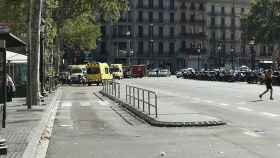 Imagen de una furgoneta SEM tras el atentado en Barcelona / CG