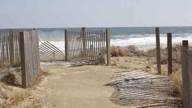 Los huracanes pueden destruir playas como la de la imagen / Matthew Maier EN PIXABAY