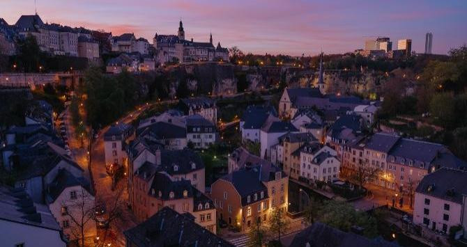 Imagen de Luxemburgo, la ciudad más accesible de Europa / Cedric Letsch en UNSPLASH