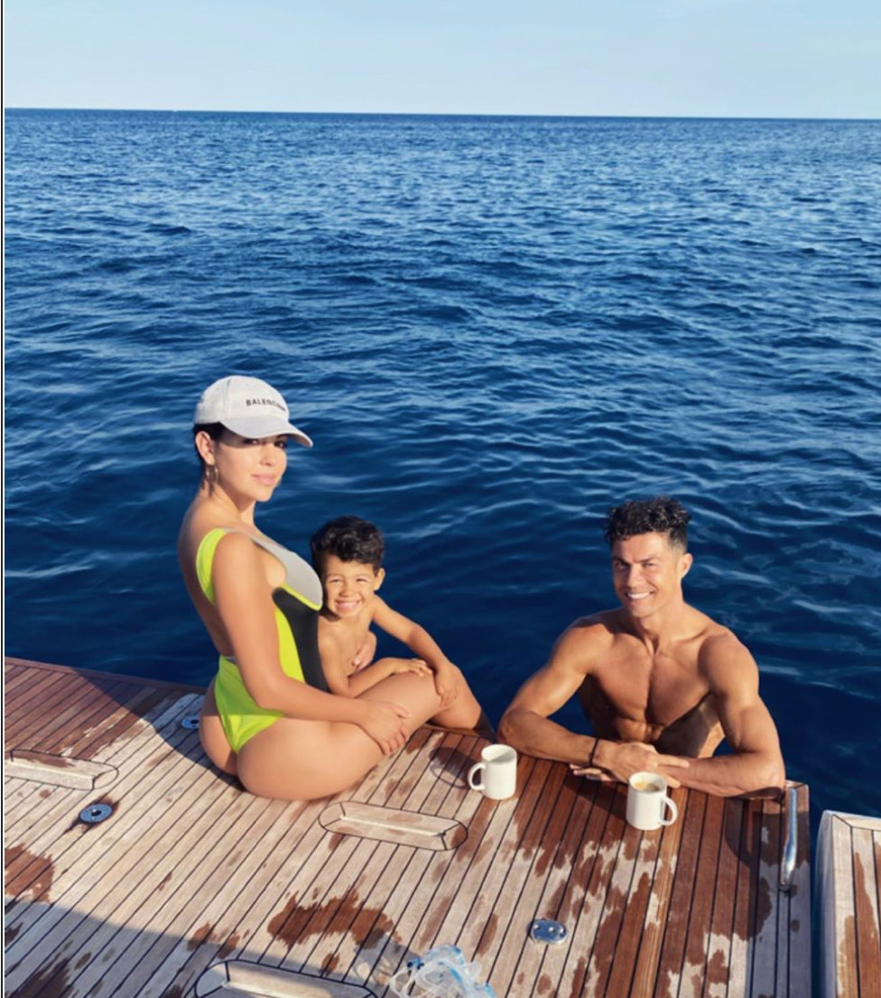 Georgina Rodríguez y Cristiano Ronaldo presumen de cuerpo