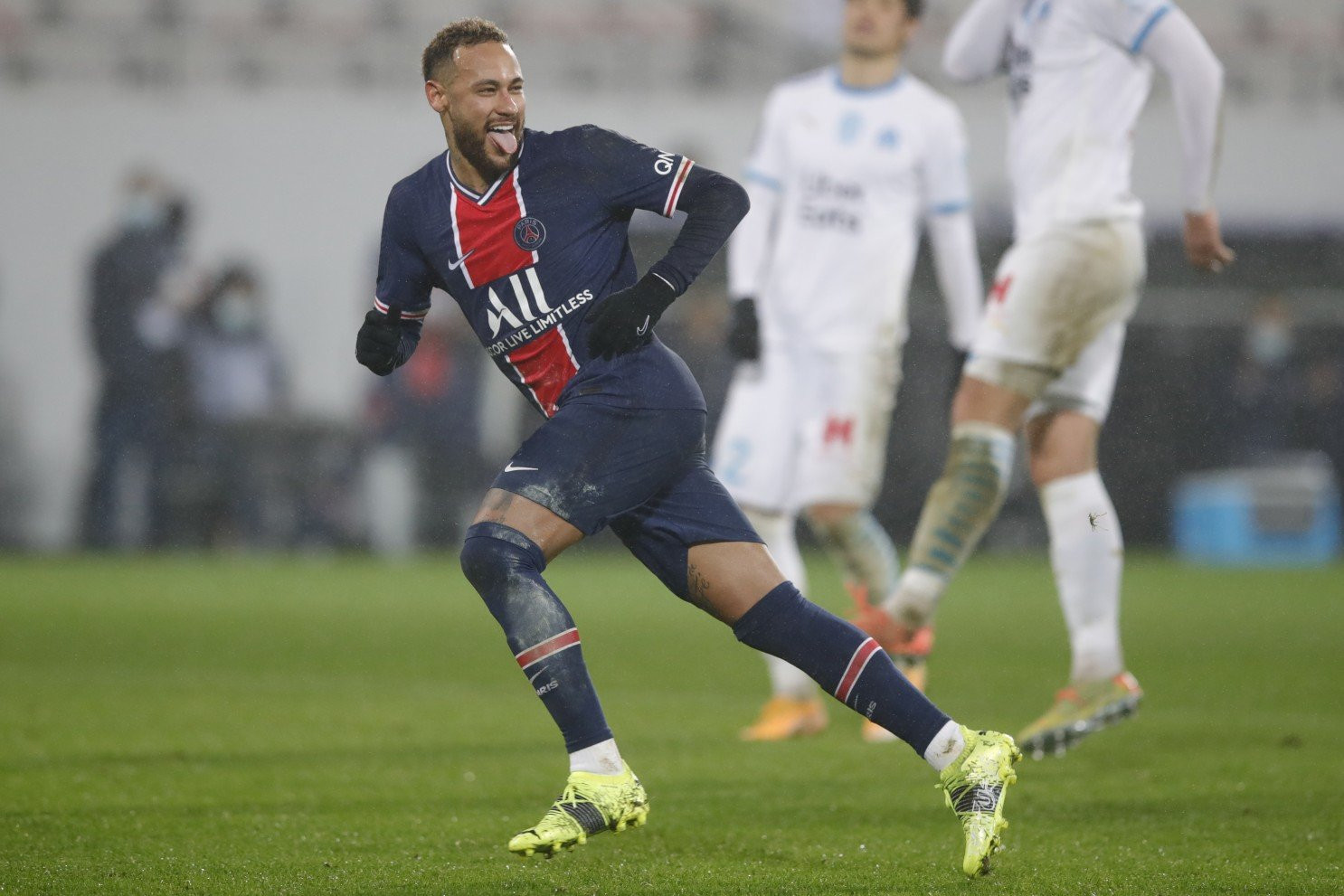 Neymar, celebrando un gol con el PSG | EFE