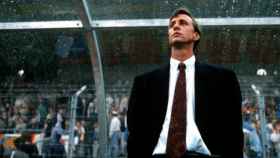 Johan Cruyff en el banquillo / EFE