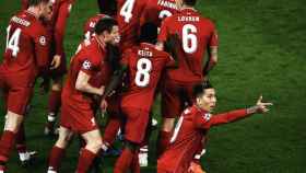 Una foto de los jugadores del Liverpool celebrando del gol de Firminho ante el Porto / Instagram
