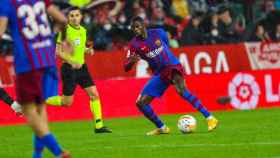Ousmane Dembelé, en una acción del Sevilla-Barça pasado por agua / FCB