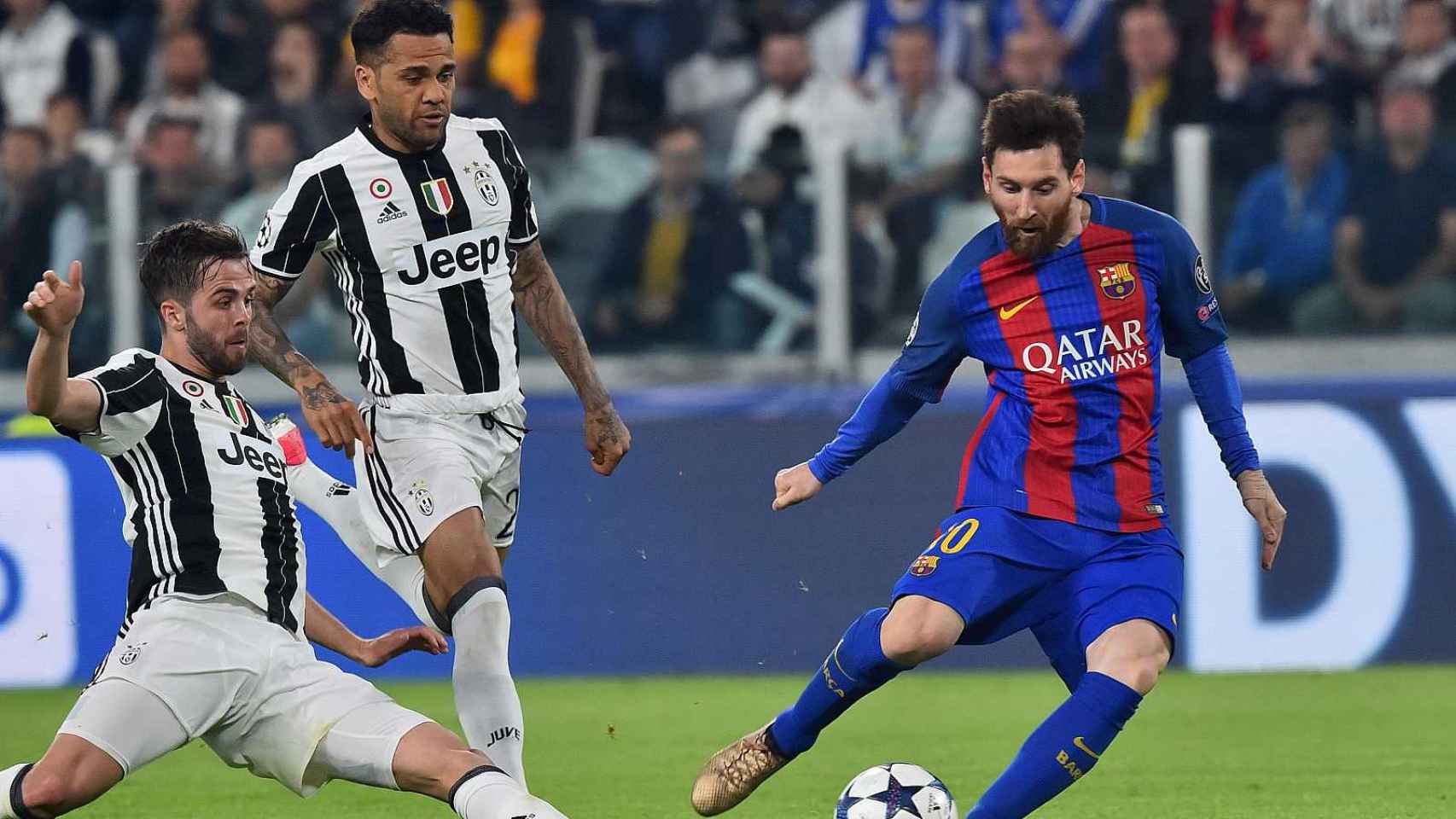 Leo Messi, en una acción contra la Juventus | EFE