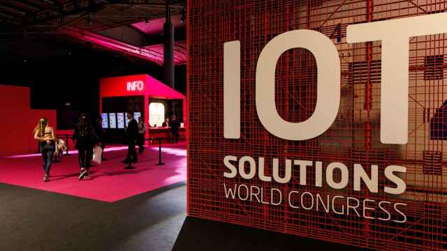 Panel que anuncia el acceso al IOT Solutions World Congress / FIRA DE BARCELONA