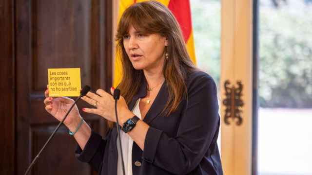 Laura Borràs, expresidenta del Parlament, en la Cámara autonómica, votará a favor de romper el Govern / EP