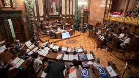 Una imagen de archivo de un pleno del Ayuntamiento de Barcelona / EFE