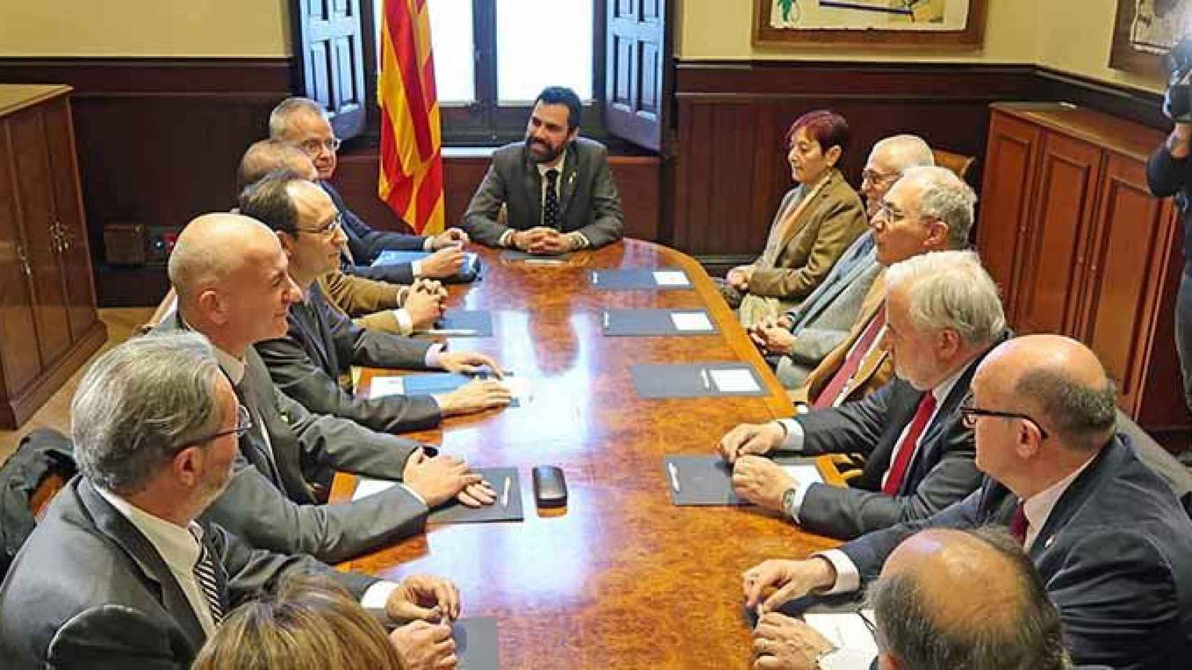 Reunión de los rectores de la universidad catalana con el presidente del Parlament, Roger Torrent / CG