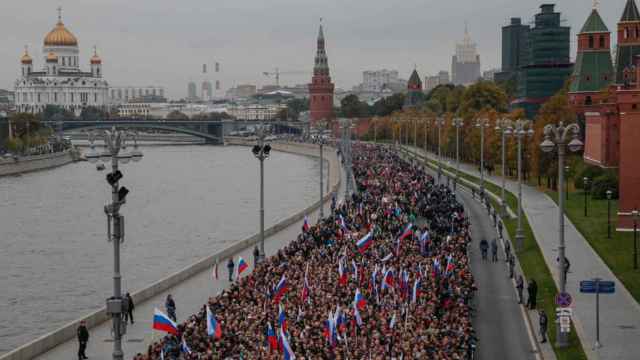 Las celebraciones ante el Kremlin en Moscú por la anexión de territorio ucraniano por parte de Rusia / EFE