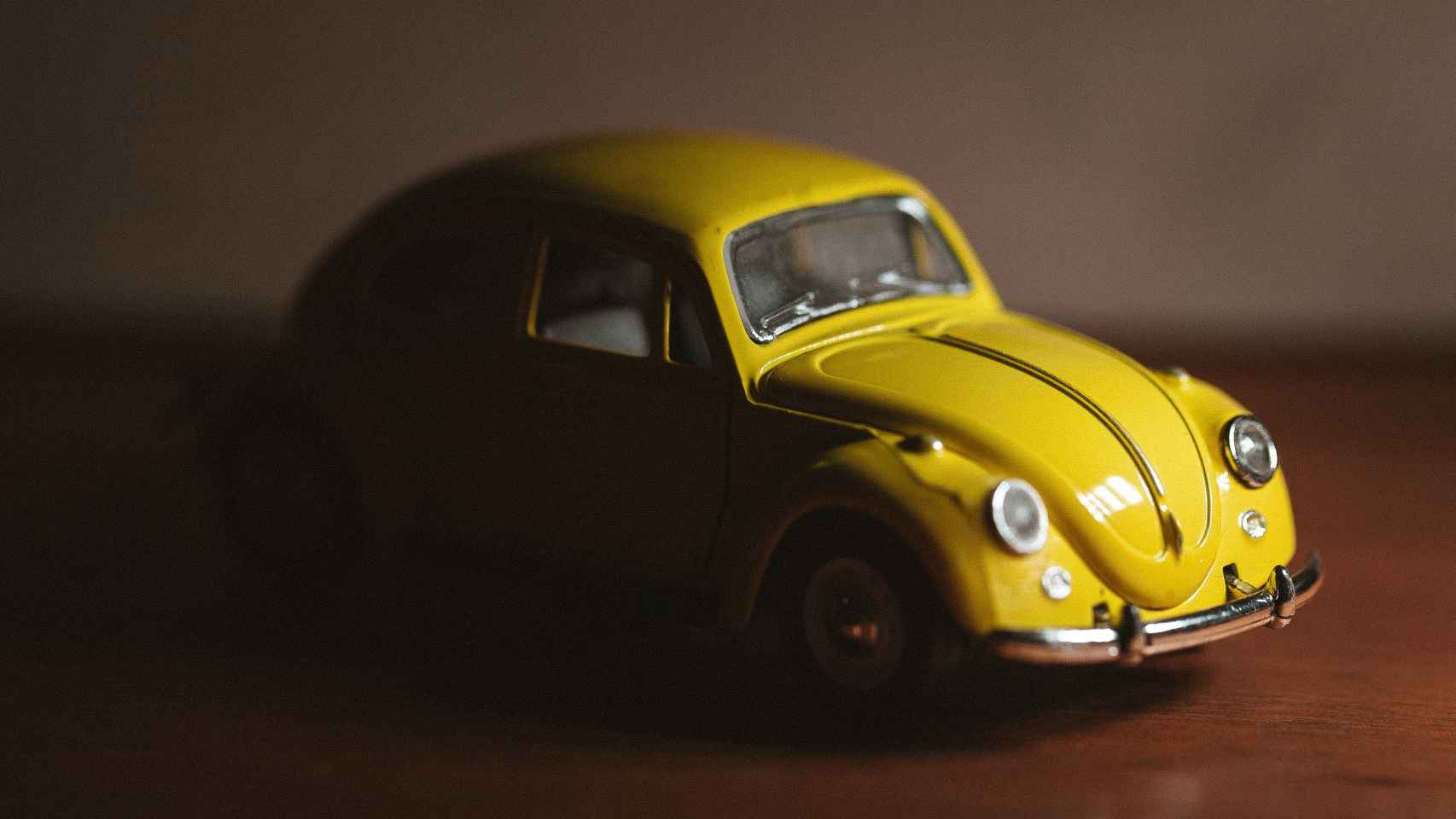 Miniatura de un coche antiguo