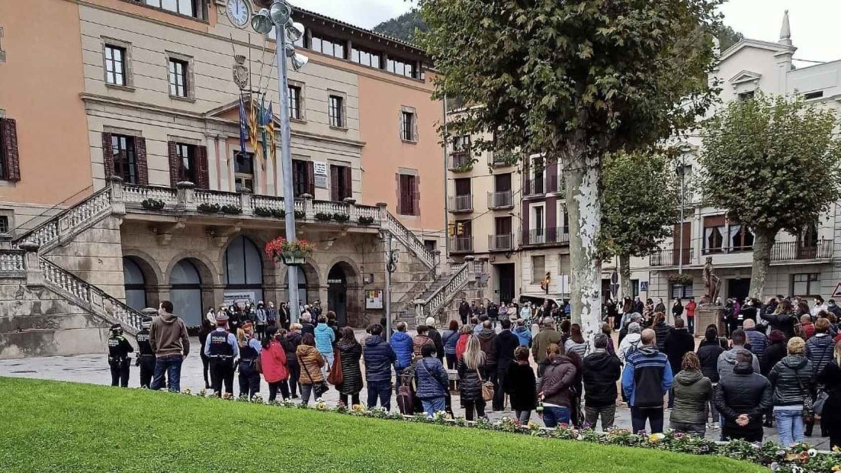 Concentración en Ripoll (Girona) para condenar el presunto asesinato de una vecina el domingo / AYUNTAMIENTO DE RIPOLL