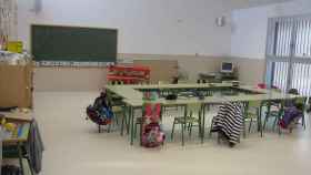 Imagen de un aula de un colegio de Cataluña, donde el Covid acelera / EP