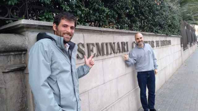 Jordi (izquierda) y Jaime (derecha) se preparan como seminaristas tras sentir 'la llamada' de Dios / SERGI ILL