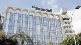 Oficinas de Banco Sabadell en Alicante / EP