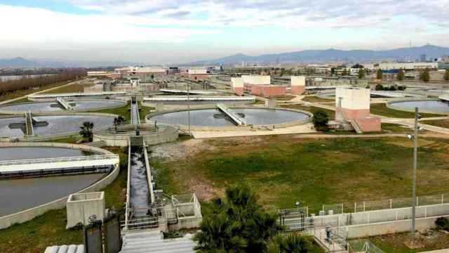 La estación depuradora de El Prat de Llobregat, una de las que participan en el programa del ACA para medir la presencia de coronavirus en el agua / MA