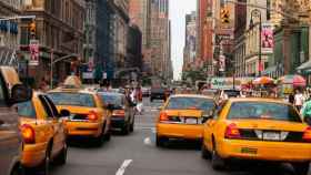 Taxis en una calle de Nueva York, en una imagen de archivo / EFE