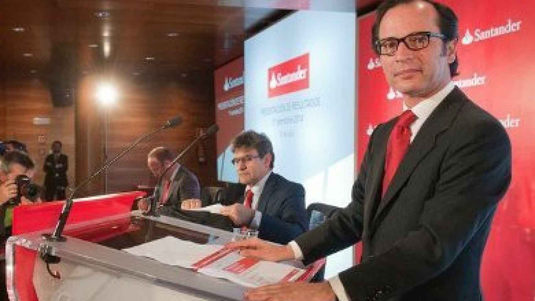 El consejero delegado de Banco Santander, Javier Marín, durante la presentación de los resultados