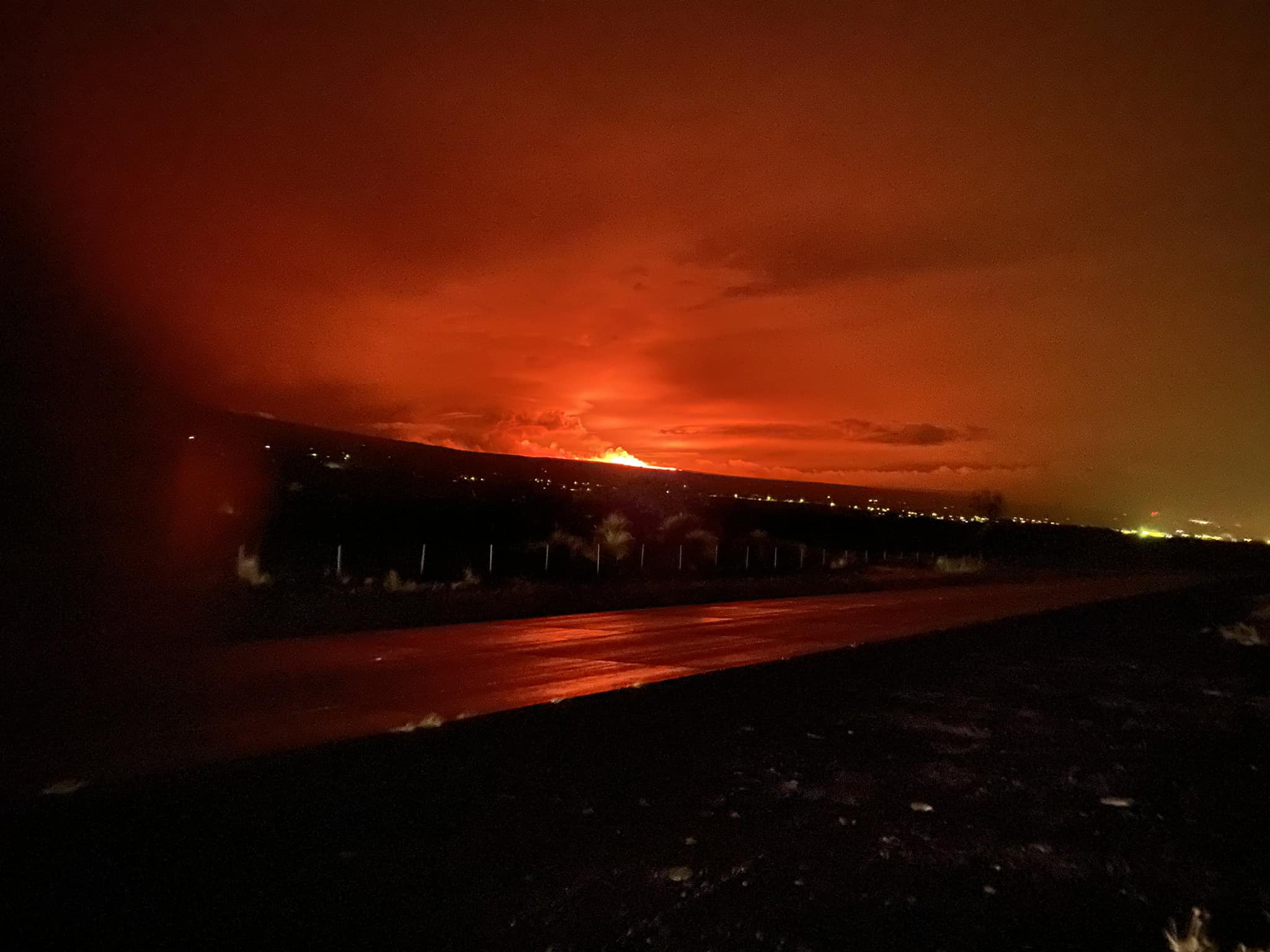 El volcán Mauna Loa en erupción / REDES