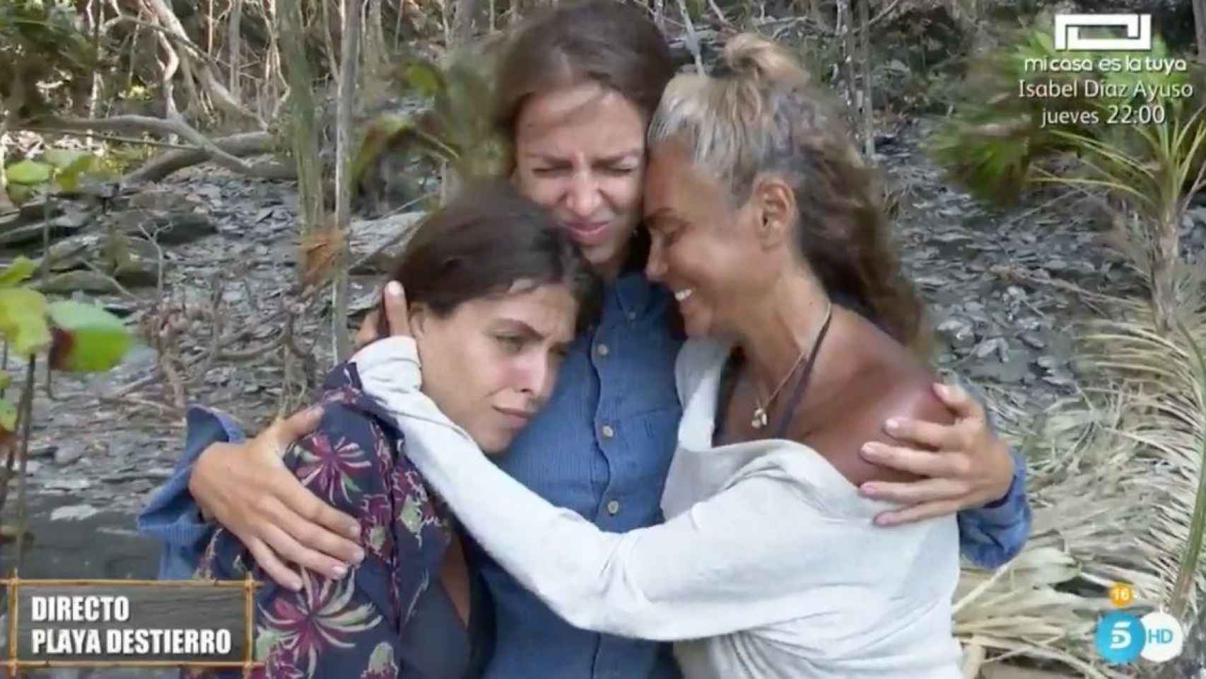 Lola, Palito Dominguín y Sylvia Pantoja en la expulsión de 'Supervivientes 2021' / MEDIASET