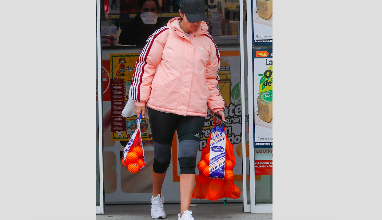 Paula Echevarría acude al supermercado para comprar naranjas en plena pandemia del coronavirus / AGENCIAS