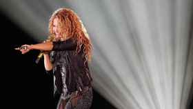 La cantante Shakira actúa durante un concierto como parte de su gira El Dorado World Tour / EFE