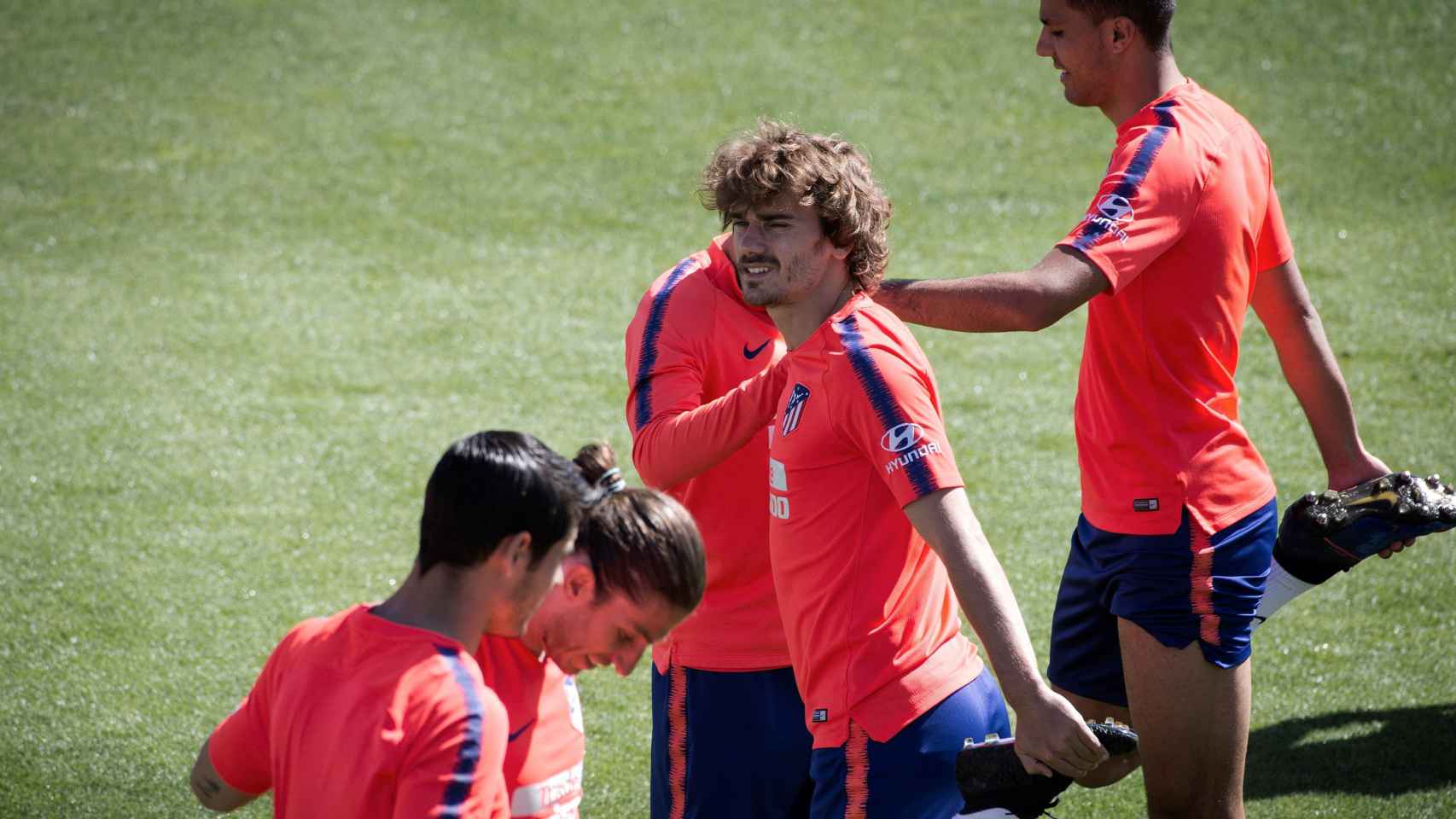 Antoine Griezmann en un entrenamiento con el Atlético de Madrid / EFE