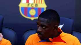 Ousmane Dembelé, en el banquillo del Barça / EFE
