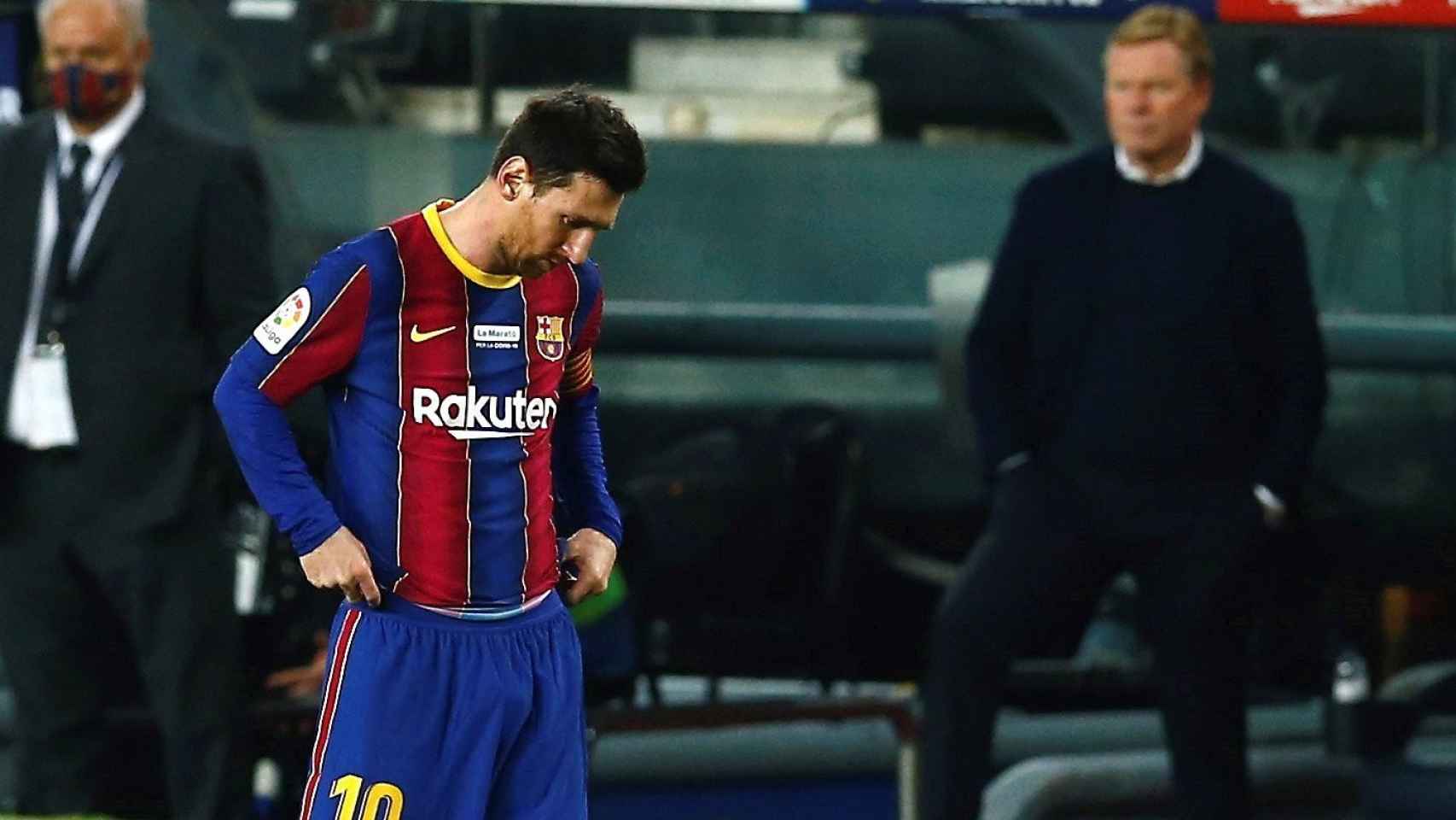 Leo Messi, lamentando el empate contra el Valencia | EFE
