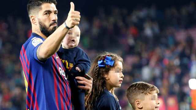 Suárez celebrando el título de Liga con el Barça / EFE