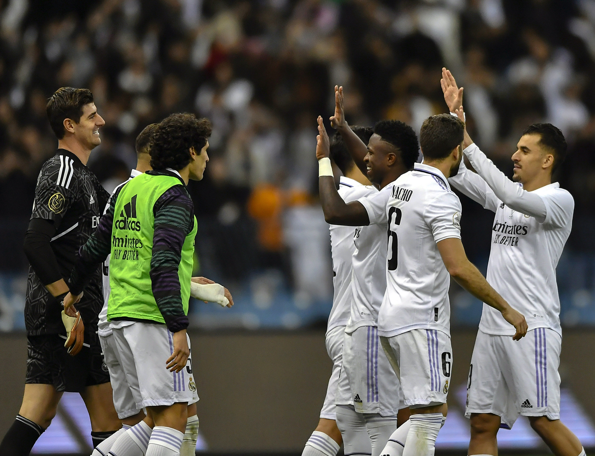 El Real Madrid, celebrando el pase a la final de la Supercopa de España / EFE