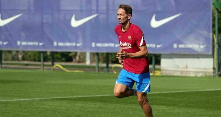 Luuk de Jong se entrena con el Barça / FCB
