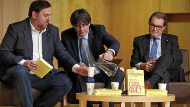 Oriol Junqueras, Carles Puigdemont y Artur Mas, en una imagen de archivo, tres de los encausados por el procés a quien el Tribunal de Cuentas pide embargar / EFE