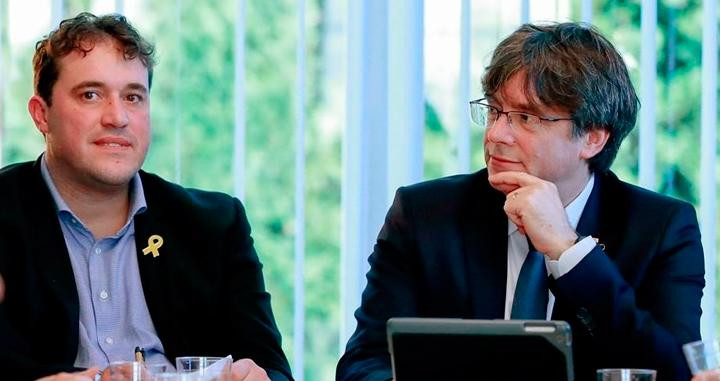 David Bonvehí (i), presidente del PDeCAT, y Carles Puigdemont (d), impulsor de La Crida / EFE