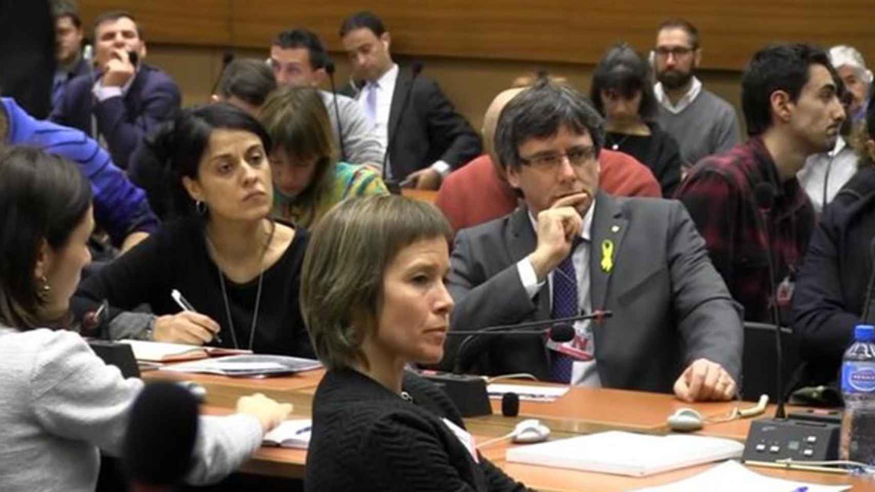 Carles Puigdemont y Anna Gabriel en un acto de la ONU en Ginebra, sin Torra / CG