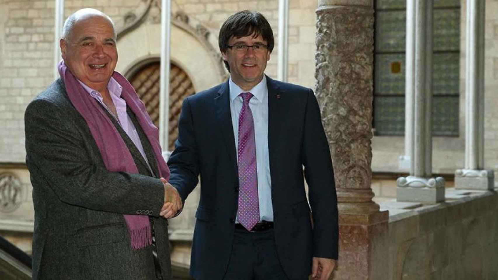 Lluís Rabell, líder de CSQP, y el presidente de la Generalitat, Carles Puigdemont.